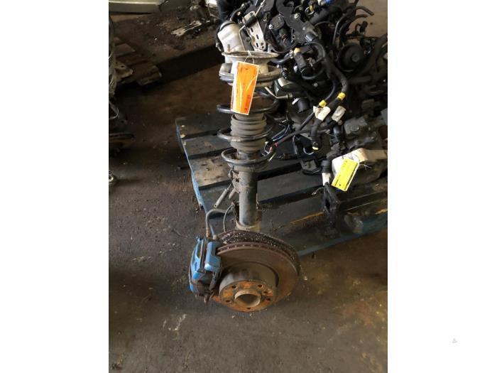 Schokdemperpoot rechts-voor van een BMW 1-Serie, Auto-onderdelen, Ophanging en Onderstel, BMW, Gebruikt, 3 maanden garantie, Ophalen of Verzenden