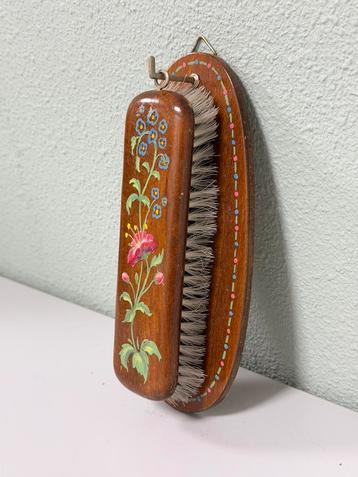 Vintage handgeschilderd houten borstelsetje – wandborstel beschikbaar voor biedingen