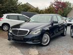 Mercedes-Benz E250 | Benzine | Automaat | Navigatie | Leder, Auto's, Automaat, Achterwielaandrijving, 4 cilinders, Blauw