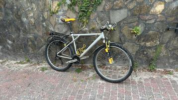 Mountain bike beschikbaar voor biedingen