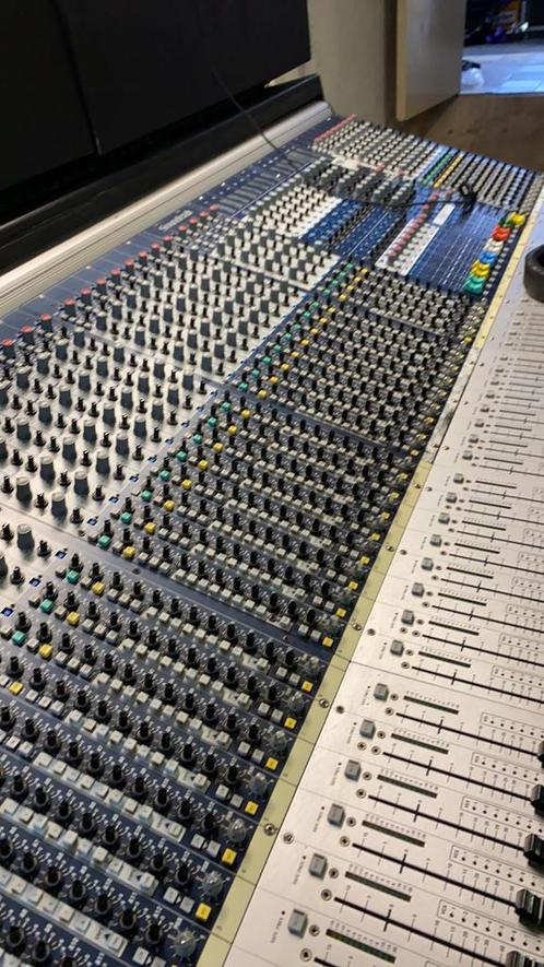 2x Soundcraft MH3 32/8 +3 voedingen + 2x easytilt, Muziek en Instrumenten, Mengpanelen, Zo goed als nieuw, 20 kanalen of meer