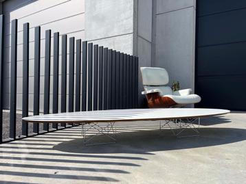 Vitra Eames ETR salontafel beschikbaar voor biedingen
