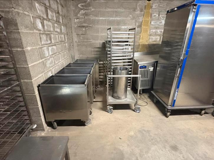 Set van roestvrij staal, Huis en Inrichting, Keuken | Servies, Gebruikt, Ophalen