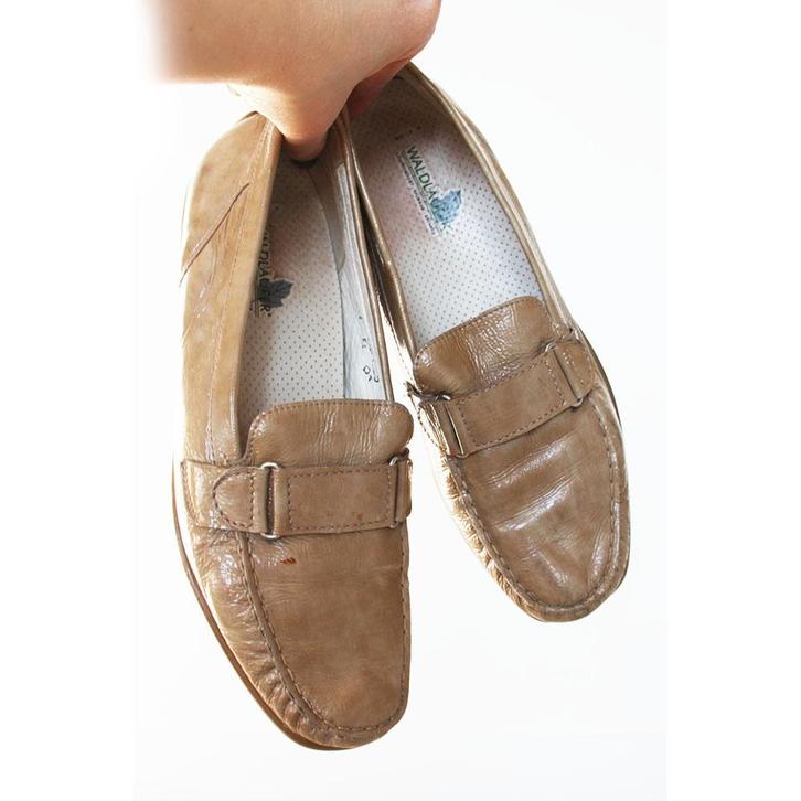 Mooie Lakleren Waldläufer Instappers s12 (Maat H 42) € 40,-, Kleding | Dames, Schoenen, Zo goed als nieuw, Instappers, Overige kleuren