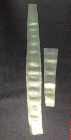 2 pièces peau de serpent vert clair finition nacre, Hobby & Loisirs créatifs, Tissus & Chiffons, Neuf, Enlèvement ou Envoi, Moins de 30 cm