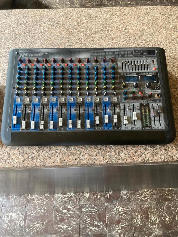 Mengpanelen, Muziek en Instrumenten, Mengpanelen, Zo goed als nieuw, 10 tot 20 kanalen, Microfooningang, Ophalen