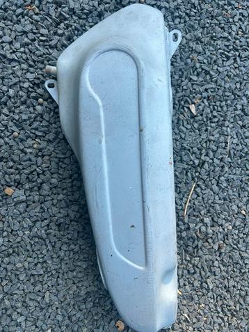Honda PC50 tank en tankdeksels beschikbaar voor biedingen