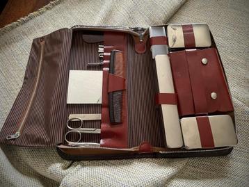 Brocante Verzorgingsset voor heren in etui, Enlèvement