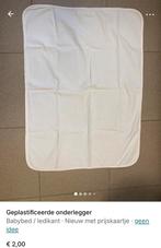 Geplastificeerde onderlegger babybed, Gebruikt, Jongetje of Meisje, Wit, Overige typen