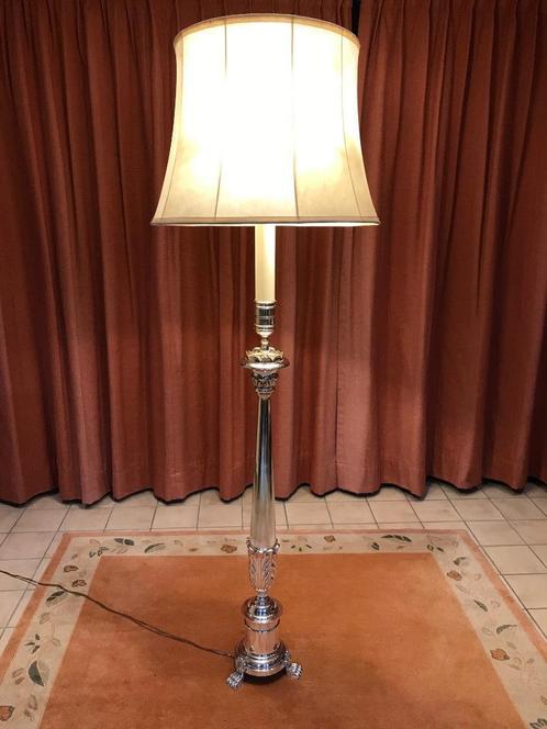 Vloerlamp op zilverkleurige metalen standaard, Antiek en Kunst, Curiosa en Brocante, Ophalen