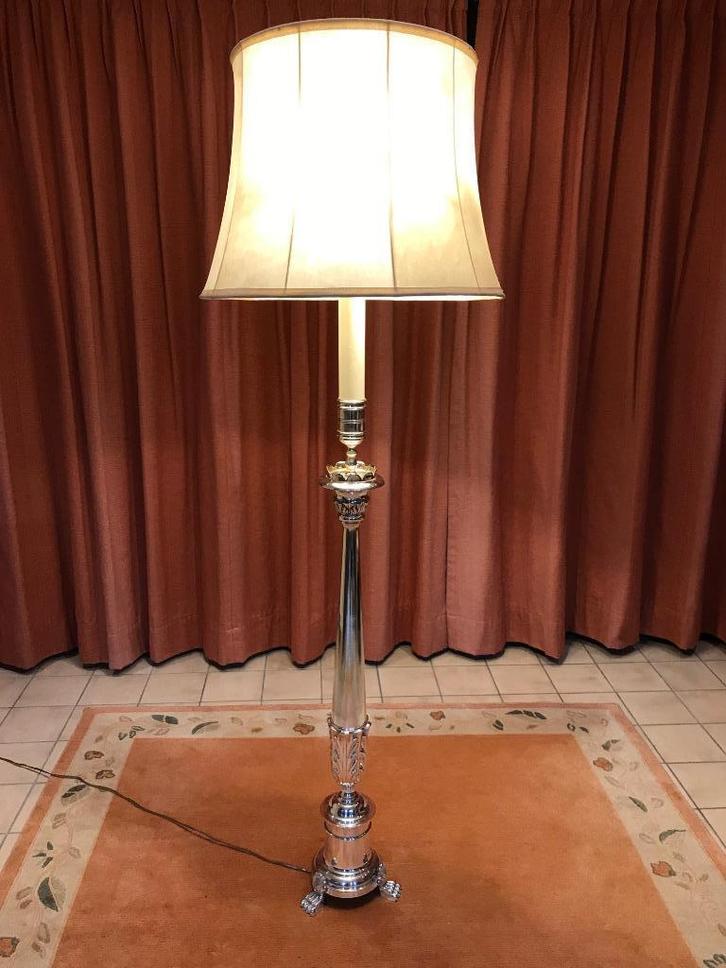 Vloerlamp op zilverkleurige metalen standaard, Antiek en Kunst, Curiosa en Brocante, Ophalen