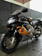 Moto Honda CBR600F, 600 cm³, 4 cylindres, Particulier, Plus de 35 kW