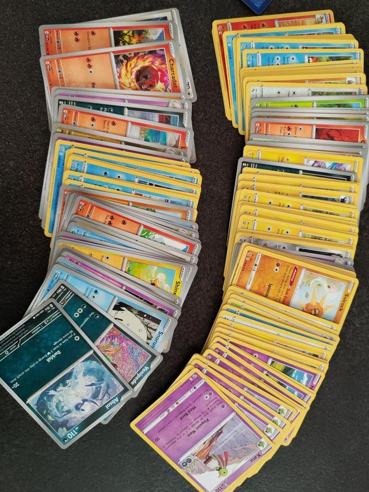 Bulk pokemon kaarten (50 stuks), Hobby en Vrije tijd, Verzamelkaartspellen | Pokémon, Zo goed als nieuw, Meerdere kaarten, Ophalen of Verzenden