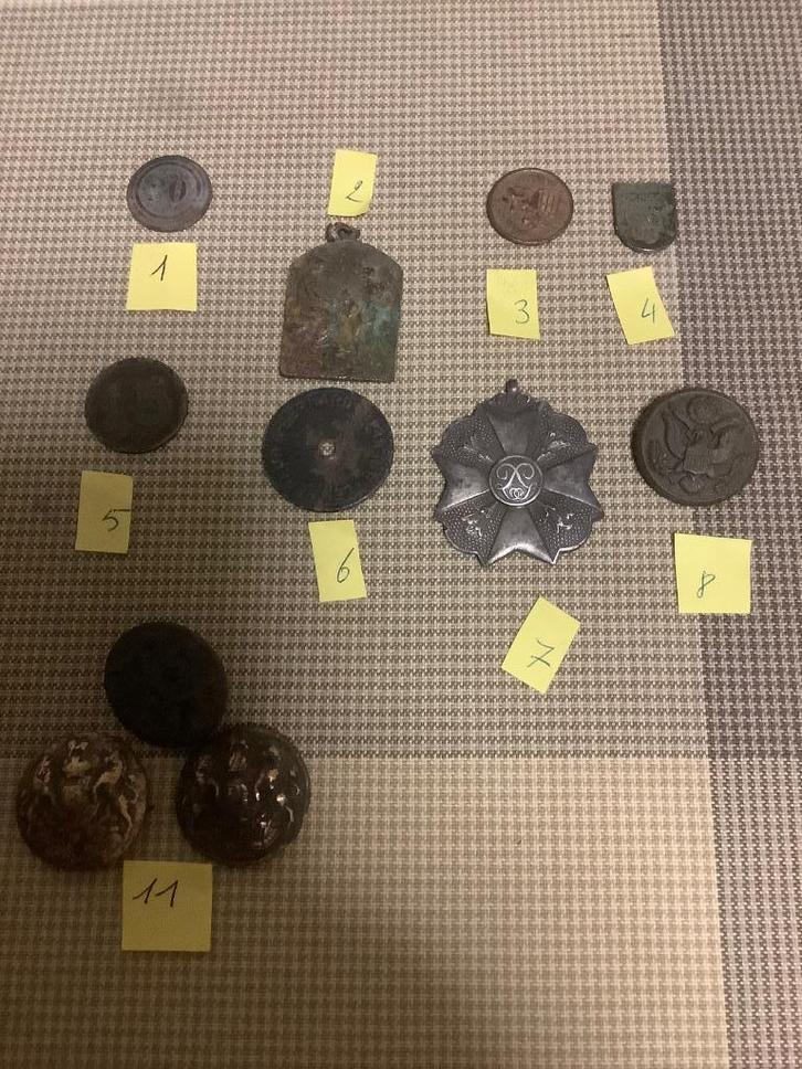 medaille-knoop... Wereldoorlog 1 of 2, Verzamelen, Militaria | Tweede Wereldoorlog, Ophalen of Verzenden