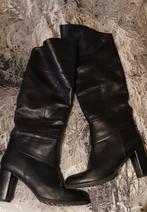 Laarzen M 40, Kleding | Dames, Schoenen, Hoge laarzen, Zwart, Ophalen of Verzenden, Zo goed als nieuw