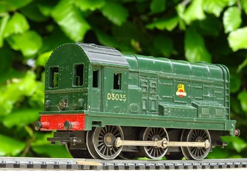 Britse rangeerloc - TriAng Hornby - OO/HO, Hobby en Vrije tijd, Modeltreinen | H0, Gebruikt, Locomotief, Gelijkstroom, Ophalen of Verzenden