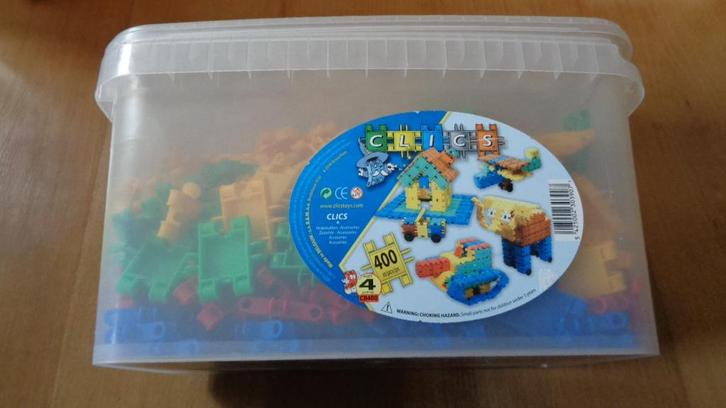 Box met 400 Clics - constructieve blokken, Enfants & Bébés, Jouets | Blocs de construction, Comme neuf, Autres marques, Enlèvement