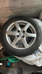 4 Pneus d'hiver sur jantes Toyota Yaris Uniroyal, Pneus et Jantes, Pneus hiver, Véhicule de tourisme, Enlèvement