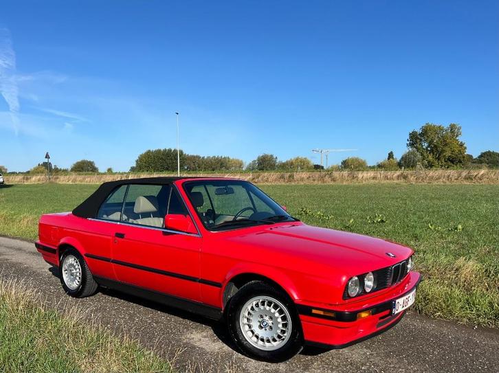 Prachtige BMW E30 cabrio 1992  Only 77.000km!!!, Auto's, BMW, Particulier, 3 Reeks, ABS, Airbags, Airconditioning, Boordcomputer