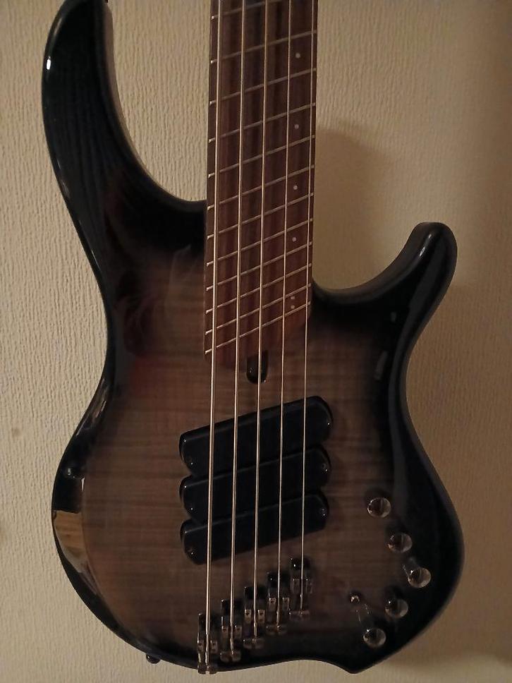 Dingwall CB3 Combustion 5 Flame BK – als nieuw (eind 2024), Musique & Instruments, Instruments à corde | Guitares | Basses, Comme neuf