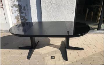 eettafel thonet beschikbaar voor biedingen