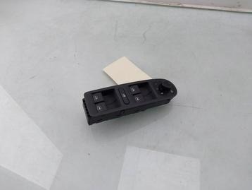 RAAMSCHAKELAAR Volkswagen Golf VI (5K1) (01-2008/11-2013) beschikbaar voor biedingen