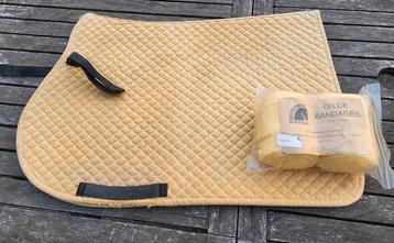 Gele zadeldoeken veelzijdig met 2 gele bandages  beschikbaar voor biedingen