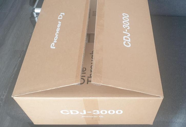 2x Pioneer CDJ 3000 nieuw in doos met garantie, Muziek en Instrumenten, Dj-sets en Draaitafels, Nieuw, Dj-set, Pioneer, Ophalen of Verzenden