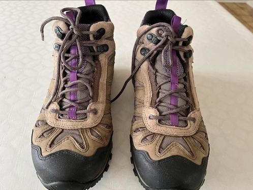 Dames Merrell wandelschoen maat 42, Sport en Fitness, Bergsport en Wandelen, Zo goed als nieuw, Schoenen, Ophalen