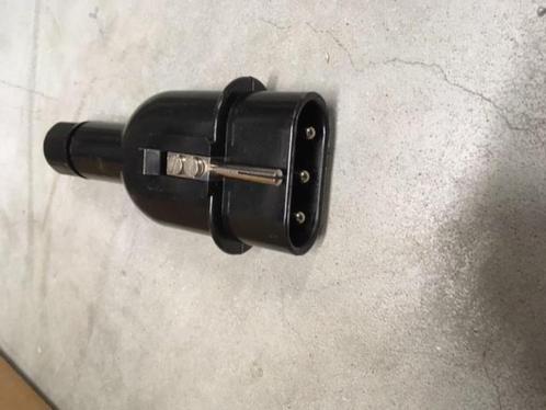 209. Krachtstroom stekker plat oude uitvoering, Hobby en Vrije tijd, Elektronica-componenten, Nieuw, Ophalen of Verzenden