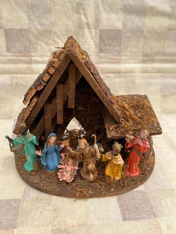 kerststal inclusief figuren beschikbaar voor biedingen