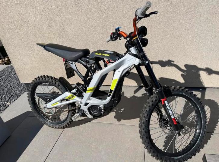 Sur-Ron Light Bee Homologuée Route - 400 Km, Vélos & Vélomoteurs, Cyclomoteurs | Cyclomoteurs de cross, Comme neuf, Autres marques