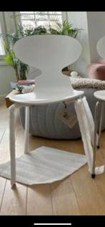 Chaise Fritz Hansen avec certificat neuve blanche v, Neuf, Deux, Blanc, Métal