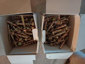 2 dozen hoogwaardige ankerbouten FIX D 10-10/80 beschikbaar voor biedingen