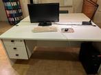 Degelijke en mooie bureau 180 cm, Huis en Inrichting, Bureaus, Ophalen, Gebruikt, Bureau