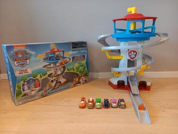 Grote Paw Patrol toren 60cm + 5 voertuigen beschikbaar voor biedingen