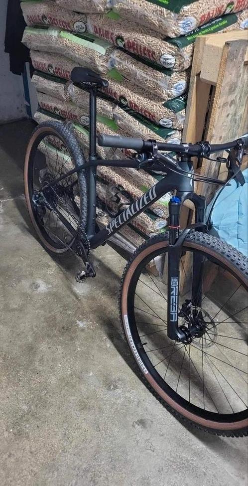 Vtt specialized carbone, Fietsen en Brommers, Fietsen | Crossfietsen en BMX, Zo goed als nieuw, Ophalen