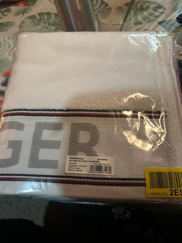 Handdoek Tommy Hilfiger beschikbaar voor biedingen