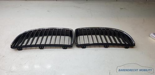 BMW E90 3 serie grille grill motorkapgrille links rechts LH, Auto-onderdelen, Carrosserie, BMW, Gebruikt