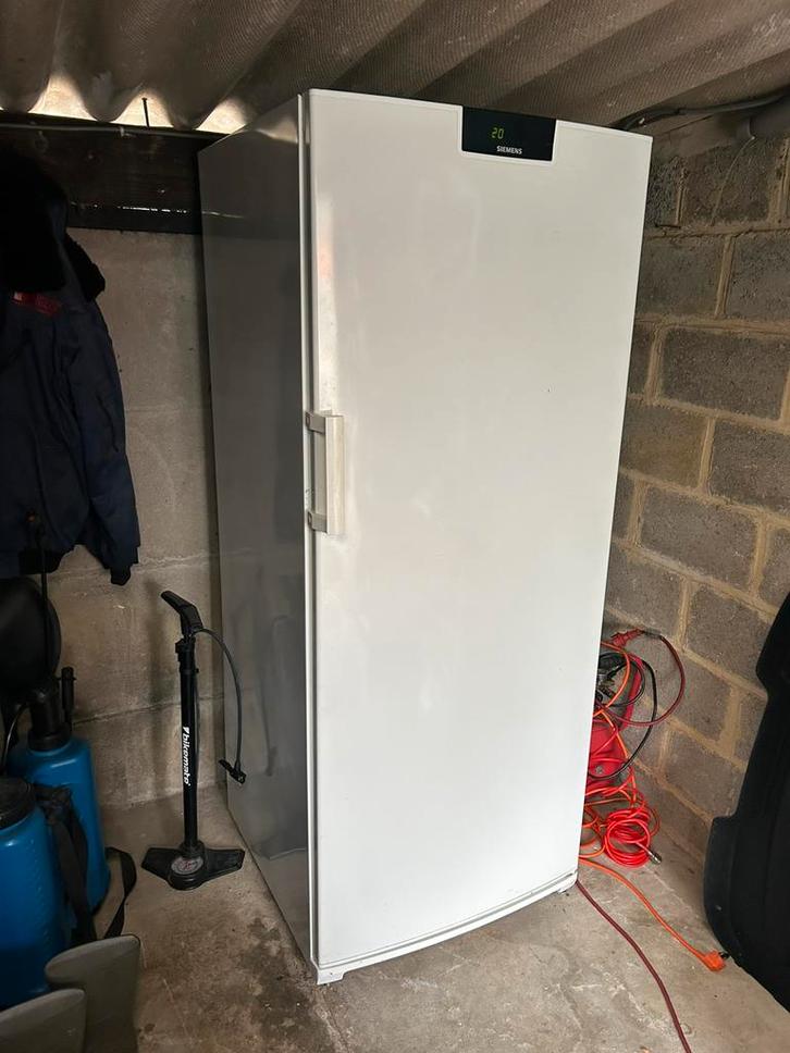 Diepvries Siemens no frost, Elektronische apparatuur, Vriezers en Diepvrieskisten, Gebruikt, Vrijstaand, Vrieskast, 160 cm of meer