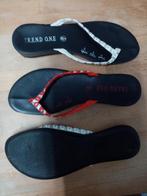 Trend One : nieuw 2x teenslippers slippers wit en rood , 39, Kleding | Dames, Schoenen, Slippers, Wit, Nieuw, Ophalen of Verzenden