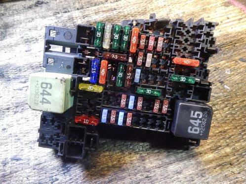 Zekeringkast van een Volkswagen Polo, Auto-onderdelen, Elektronica en Kabels, Volkswagen, Gebruikt, 3 maanden garantie, Ophalen of Verzenden
