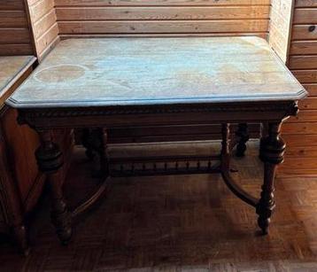 Tafel beschikbaar voor biedingen