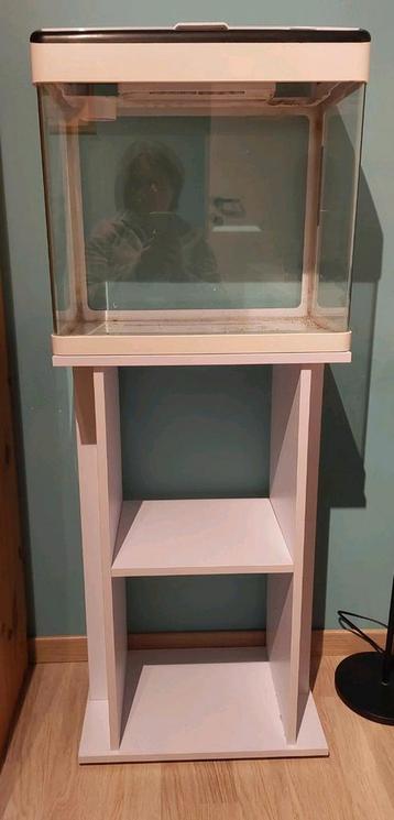Aquarium 50l met meubel incl toebehoren. beschikbaar voor biedingen