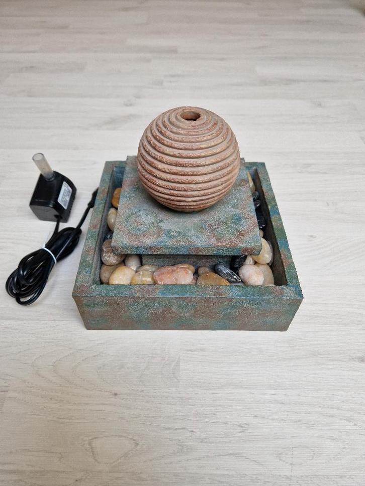 Binnenfonteintje, Tuin en Terras, Waterpartijen en Fonteinen, Zo goed als nieuw, Fontein, Kunststof, Ophalen