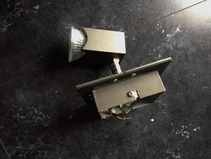 Plafondlamp met mat glas 17x17x7, Huis en Inrichting, Lampen | Plafondlampen, Zo goed als nieuw, Glas, Metaal, Ophalen of Verzenden