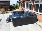 Jacuzzi 5 personen full option elec 220V normale stekker, Tuin en Terras, Ophalen of Verzenden, Nieuw