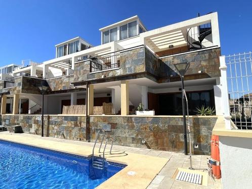 Instapklaar gelijkvloers appartement met ruim terras, Immo, Buitenland, Spanje, Appartement, Dorp