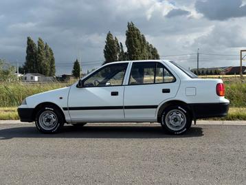 Suzuki Swift Sedan 1.3i Automaat, 1994, zeldzaam oldtimer, beschikbaar voor biedingen
