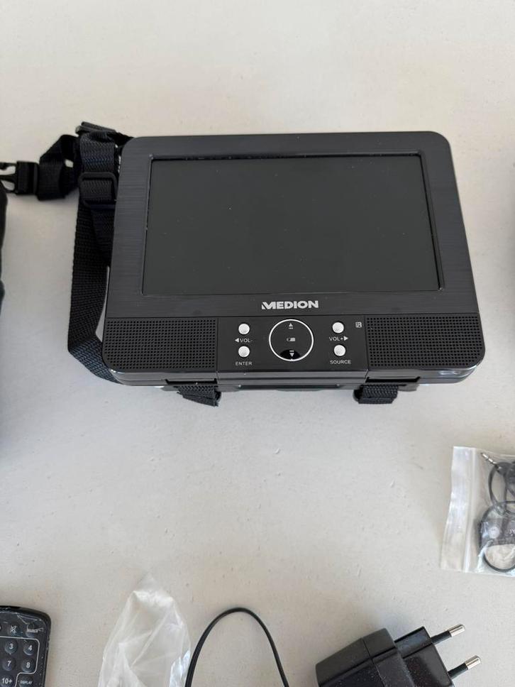 Draagbare DVD speler - Medion (incl DVD’s), Audio, Tv en Foto, DVD spelers, Zo goed als nieuw, Dvd-speler, Overige merken, Draagbaar